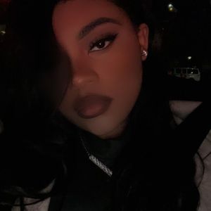 Meet your Posher, Cash